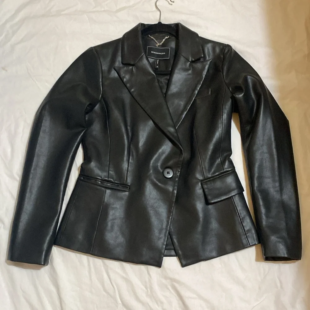 NEW- BCBGMAXAZRIA TAILORED FAUX LEATHER JACKET - Picture 2 of 10